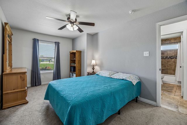 206 King George Way, Ponder, TX 76259