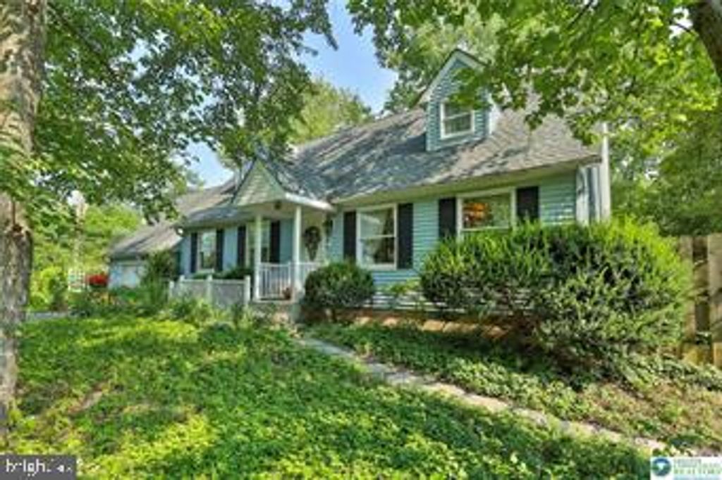 2052 HILL RD, SELLERSVILLE, PA 18960 — photo 2