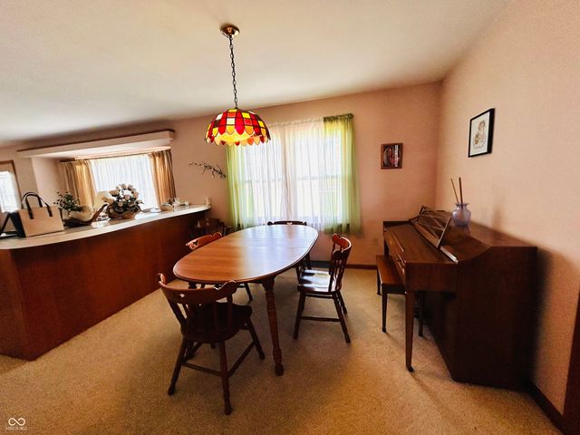 2590 S Smithland Road, Shelbyville, IN 46176