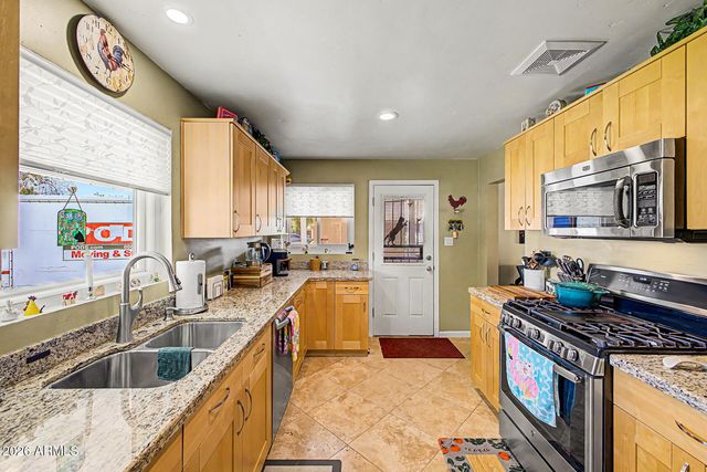 526 W TOWNLEY Avenue, Phoenix, AZ 85021