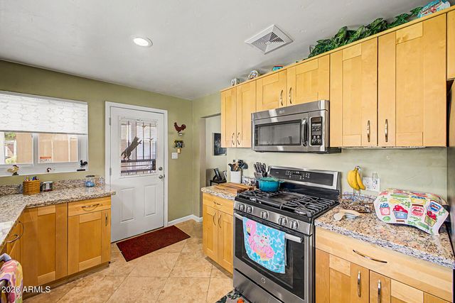 526 W TOWNLEY Avenue, Phoenix, AZ 85021