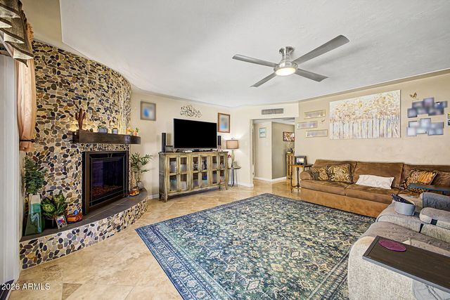 526 W TOWNLEY Avenue, Phoenix, AZ 85021