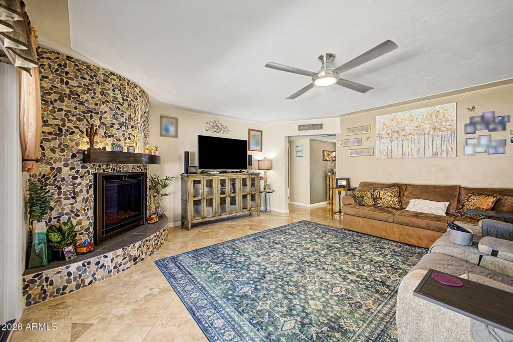 526 W TOWNLEY Avenue, Phoenix, AZ 85021 — photo 5