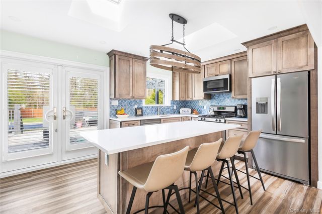 44 Maple Avenue, Bellport, NY 11713