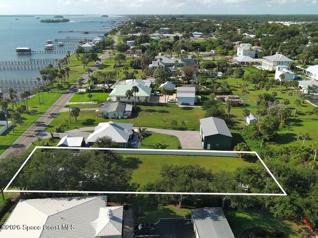 13485 N Indian River Drive, Sebastian, FL 32958