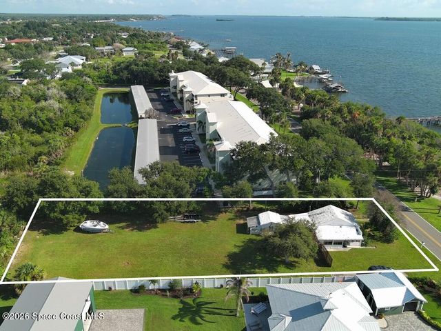 13485 N Indian River Drive, Sebastian, FL 32958