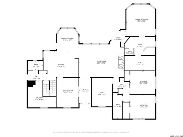 647 Funf Kinder Rd, Fredericksburg, TX 78624