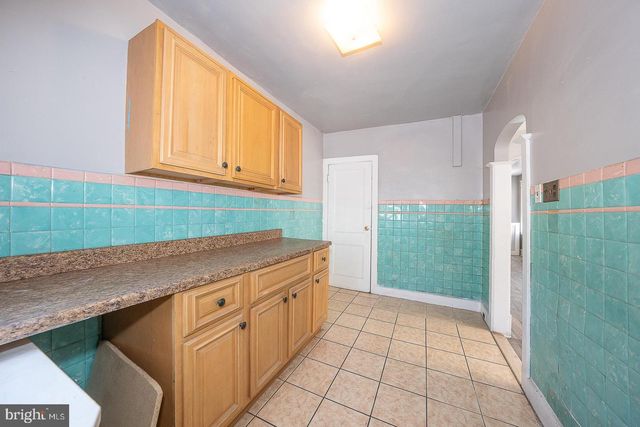 169 OVERHILL RD, Upper Darby, PA 19082