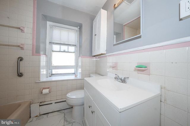 169 OVERHILL RD, Upper Darby, PA 19082