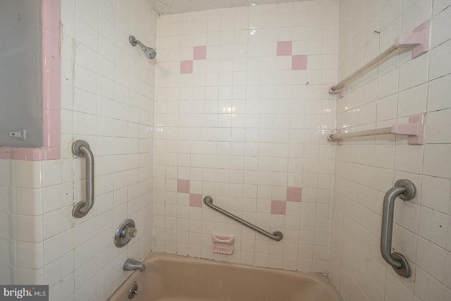 169 OVERHILL RD, Upper Darby, PA 19082