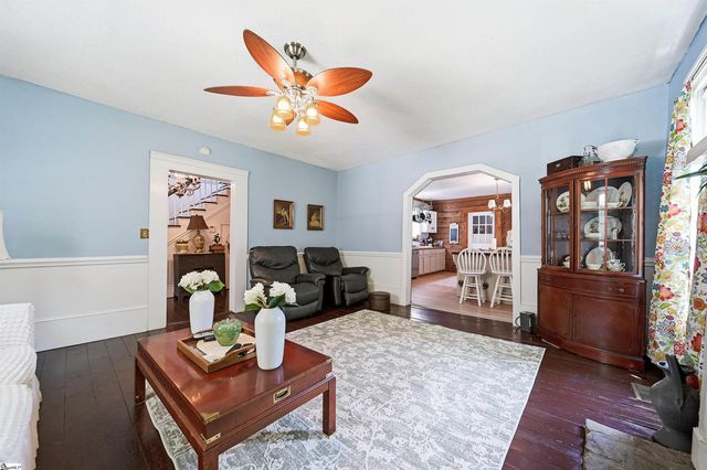 124 E Mcgee Street, Honea Path, SC 29654