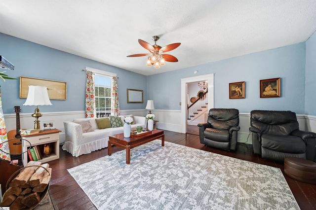 124 E Mcgee Street, Honea Path, SC 29654
