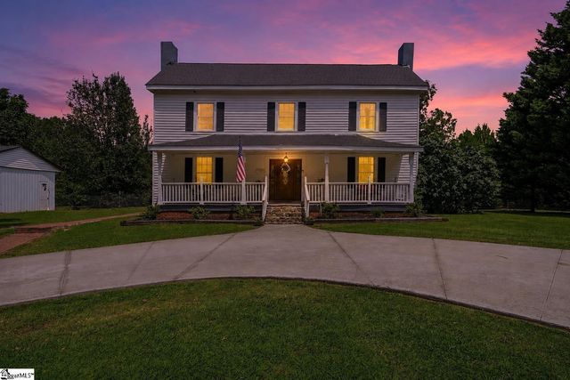 124 E Mcgee Street, Honea Path, SC 29654