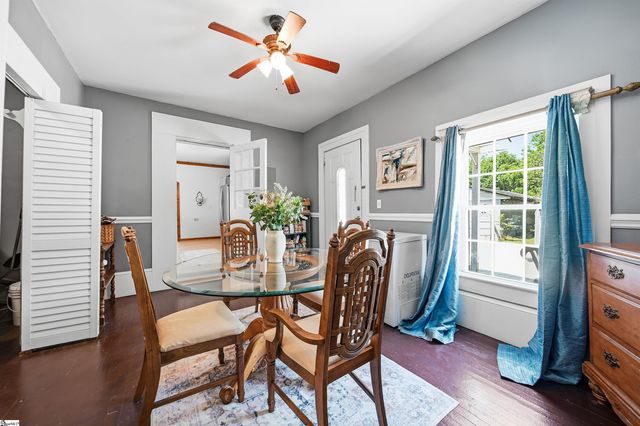 124 E Mcgee Street, Honea Path, SC 29654