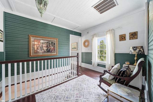 124 E Mcgee Street, Honea Path, SC 29654