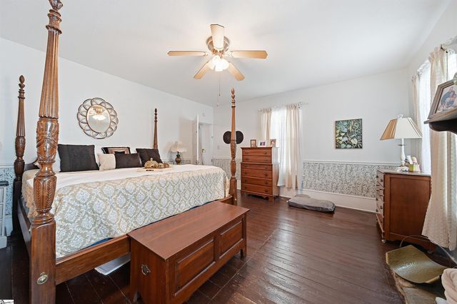 124 E Mcgee Street, Honea Path, SC 29654