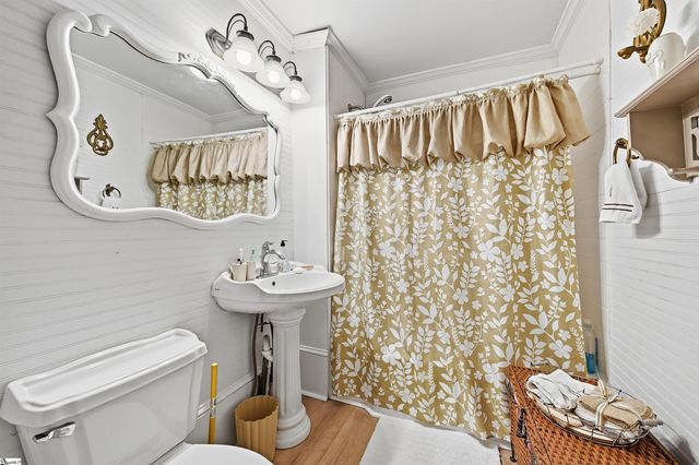 124 E Mcgee Street, Honea Path, SC 29654