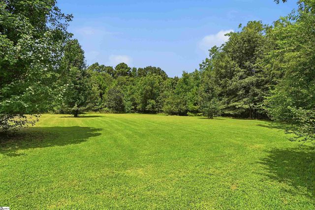 124 E Mcgee Street, Honea Path, SC 29654