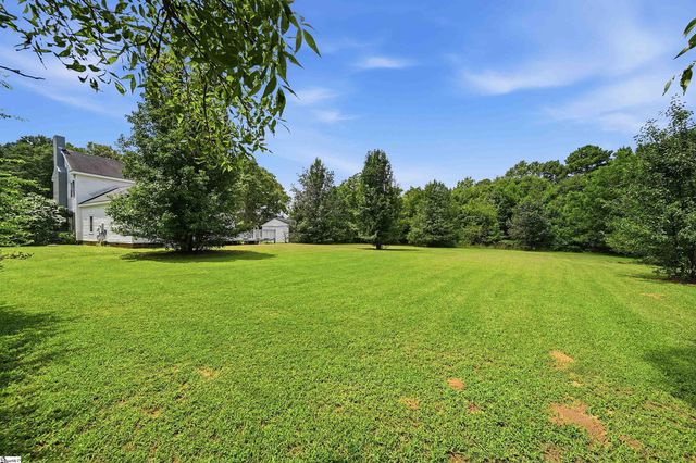 124 E Mcgee Street, Honea Path, SC 29654