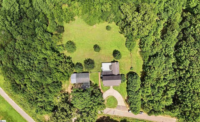 124 E Mcgee Street, Honea Path, SC 29654