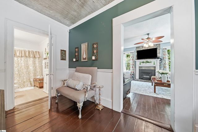 124 E Mcgee Street, Honea Path, SC 29654
