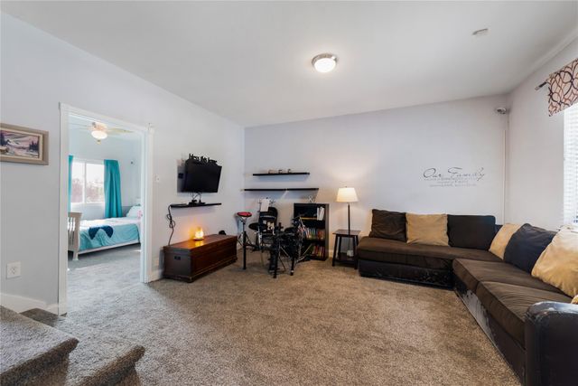 261 Tobin DR, Buda, TX 78610