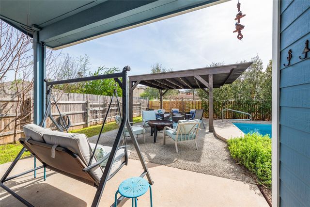 261 Tobin DR, Buda, TX 78610