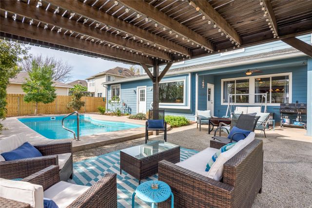 261 Tobin DR, Buda, TX 78610