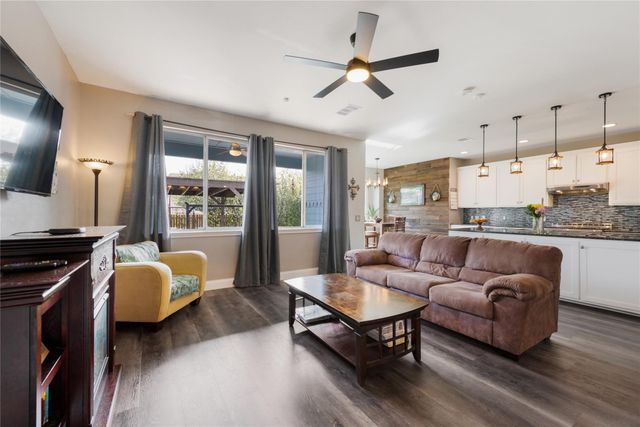 261 Tobin DR, Buda, TX 78610