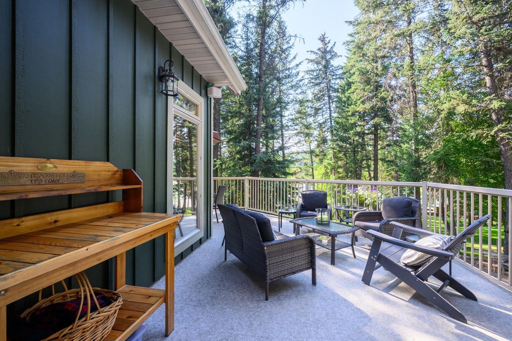 199 Glen View Drive, Eureka, MT 59917 photo 10