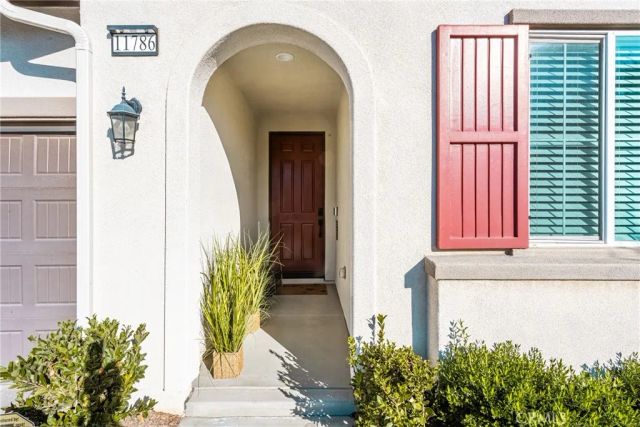 11786 Glenridge Rd, Corona, CA 92883