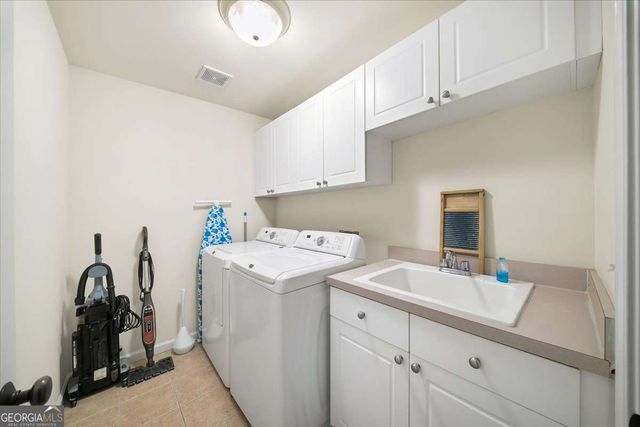 2252 Parkwood Place Court SE, Smyrna, GA 30080