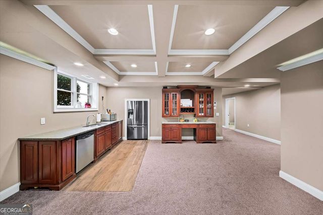 2252 Parkwood Place Court SE, Smyrna, GA 30080