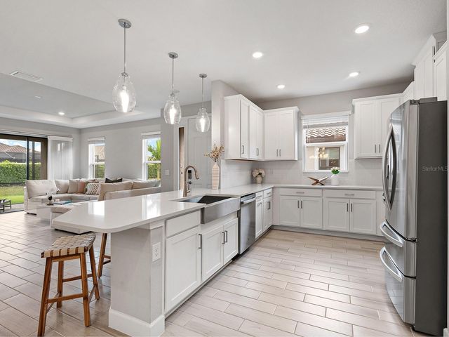 10053 MORNING MIST LANE, Sarasota, FL 34241