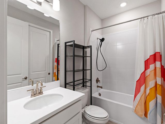 10053 MORNING MIST LANE, Sarasota, FL 34241