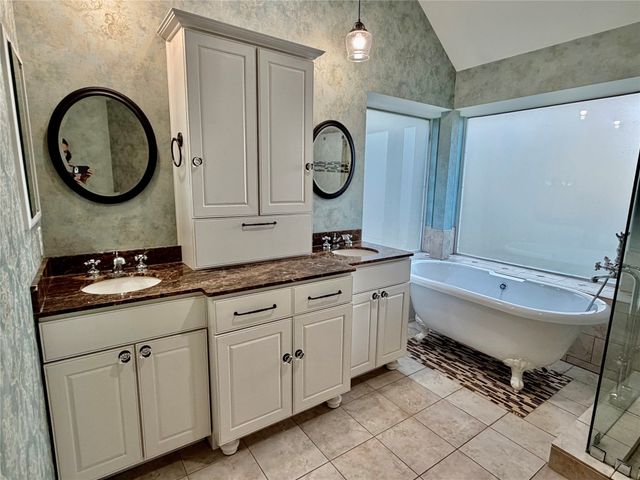 708 Nettleton Drive, Southlake, TX 76092