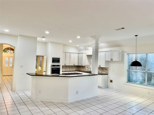 708 Nettleton Drive, Southlake, TX 76092