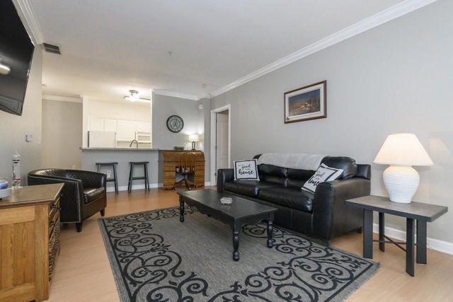 2732 Northview ROAD #88, Waukesha, WI 53188