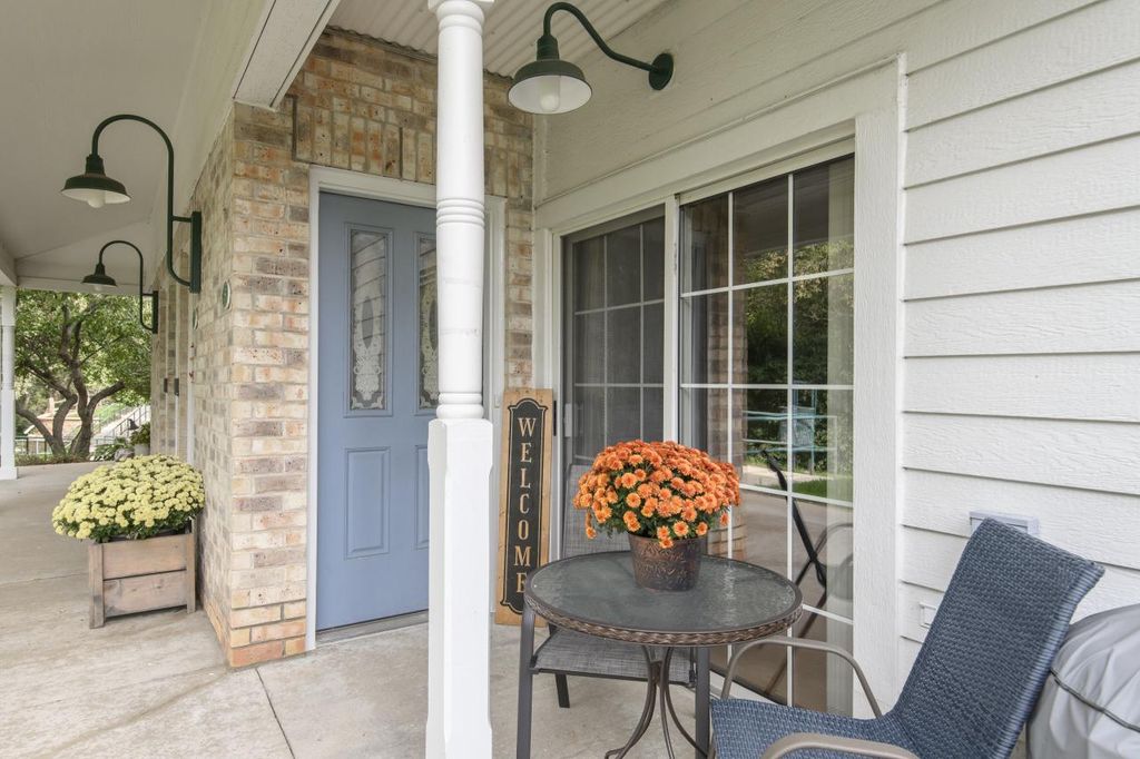 2732 Northview ROAD #88, Waukesha, WI 53188