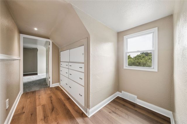 2711 Homestead Duquesne Rd, West Mifflin, PA 15122