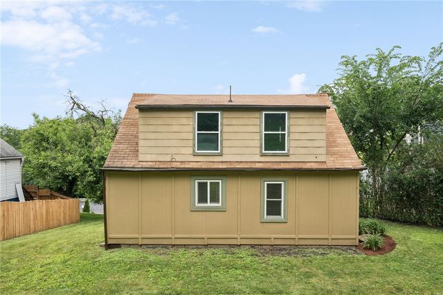 2711 Homestead Duquesne Rd, West Mifflin, PA 15122