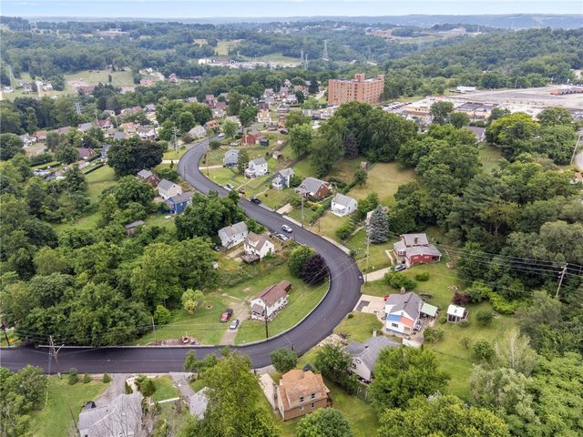 2711 Homestead Duquesne Rd, West Mifflin, PA 15122
