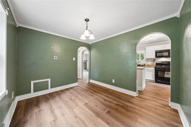 2711 Homestead Duquesne Rd, West Mifflin, PA 15122