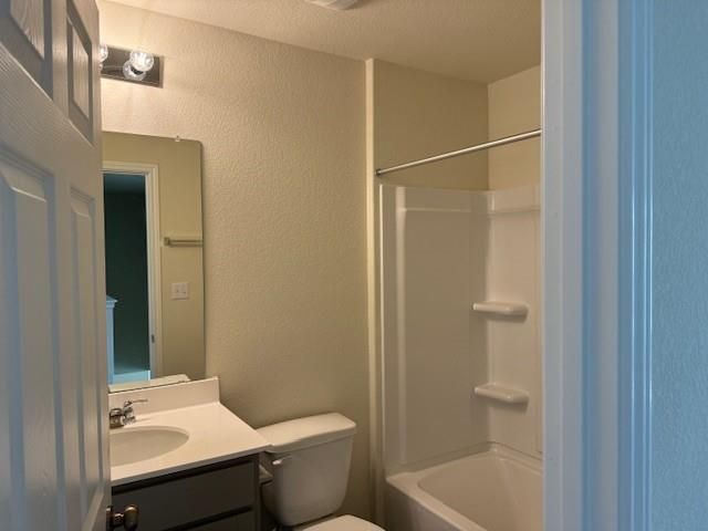 570 Papaya DR, Buda, TX 78610