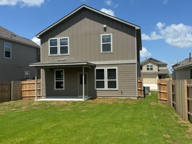 570 Papaya DR, Buda, TX 78610