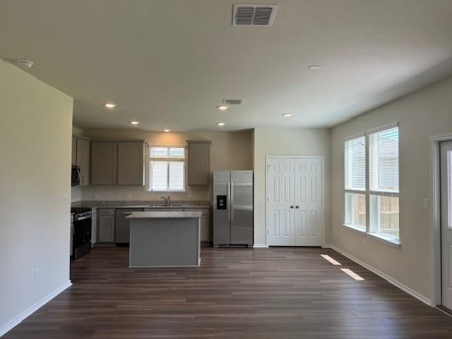 570 Papaya DR, Buda, TX 78610