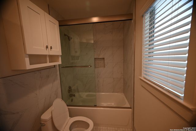 309 Schweppe St, Boerne, TX 78006