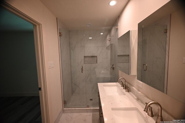 309 Schweppe St, Boerne, TX 78006