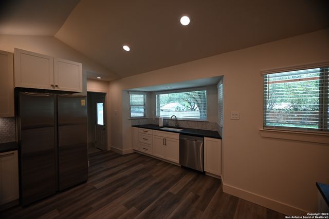 309 Schweppe St, Boerne, TX 78006