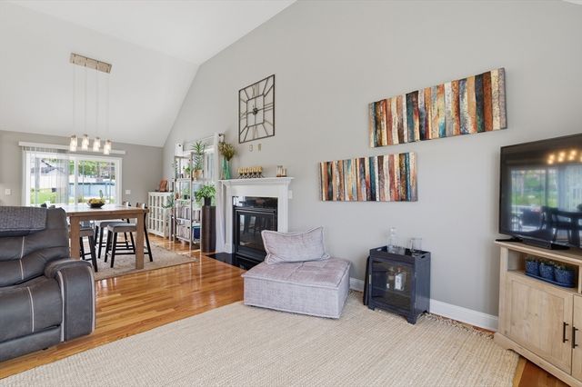 19 Progress Ave, Dudley, MA 01571